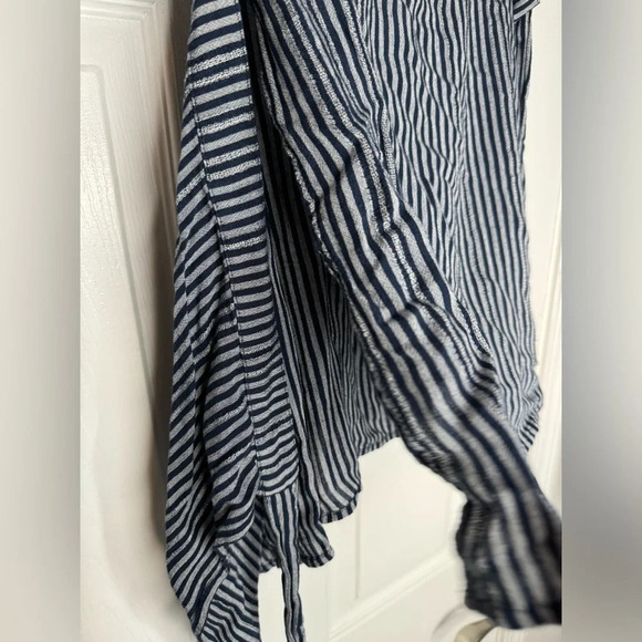 AMERICAN EAGLE Blue And Gray Striped Wrap Mini Skirt Size Small - Picture 9 of 10